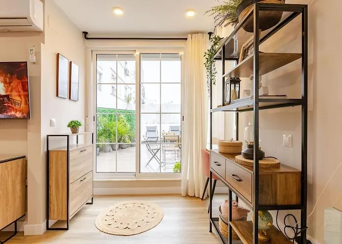 New! Cozy For Couples With Private Patio