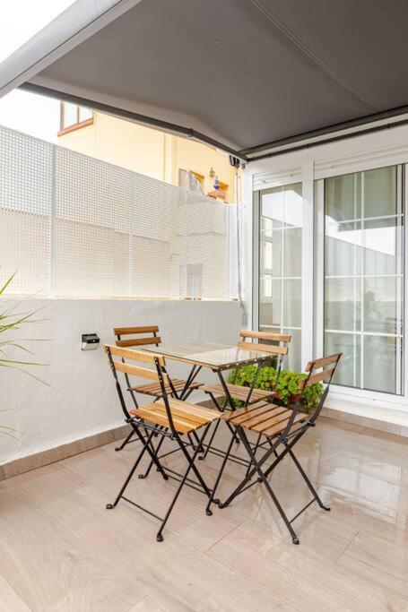 New! Cozy For Couples With Private Patio Appartamento