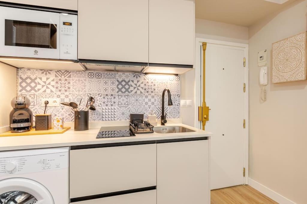 Appartamento New! Cozy For Couples With Private Patio Siviglia