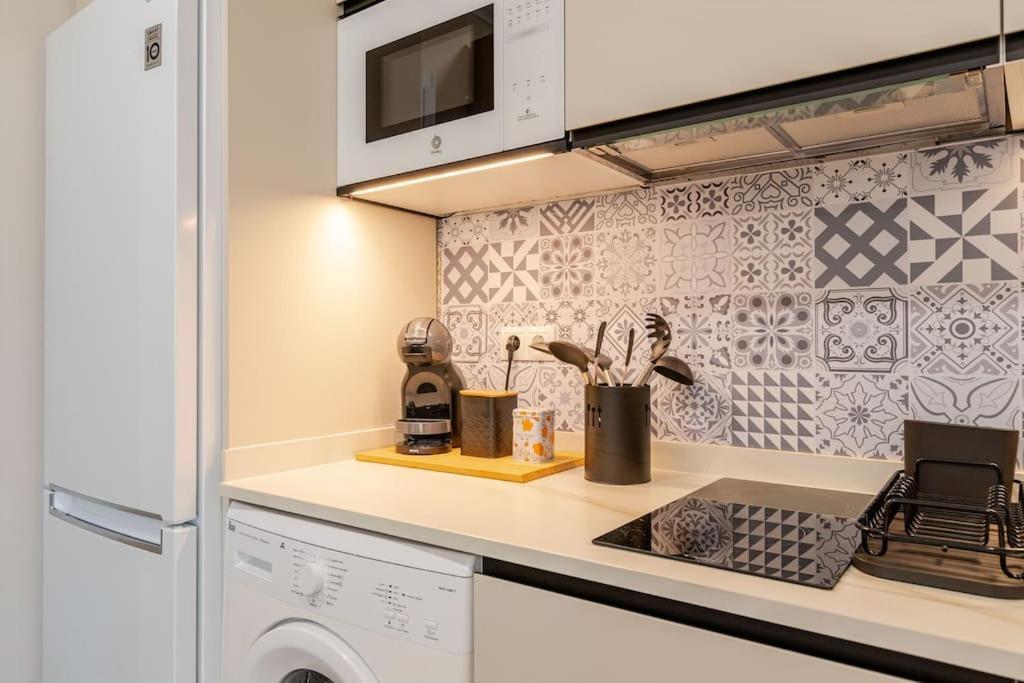 Apartament New! Cozy For Couples With Private Patio Sevilla