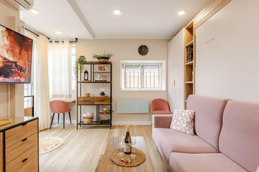 Apartament New! Cozy For Couples With Private Patio Sevilla